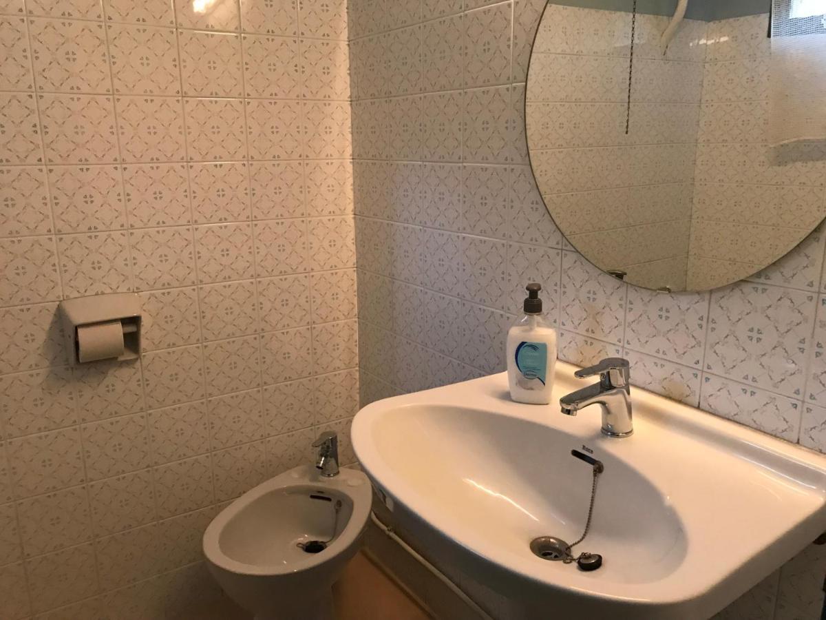 Hostal Casiano Camarasa Eksteriør billede